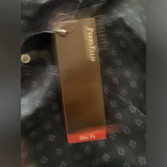 Perry Ellis Slim Fit Button Down Shirt Short Sleeve Floral Medium NWT - Picture 7 of 8